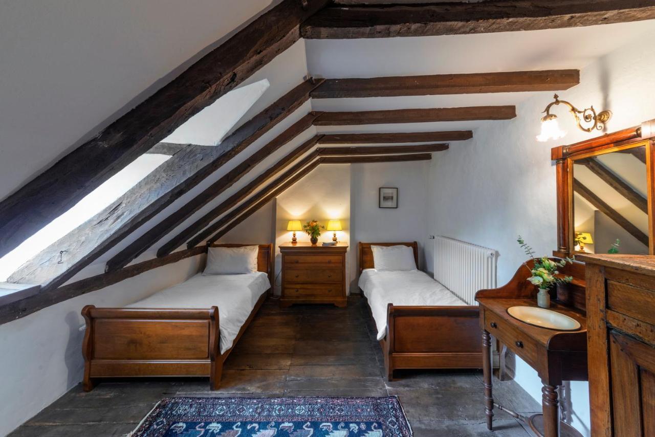 Chateau Garinie 15Th Century Medieval Castle In The South Of France Lugan  Eksteriør billede